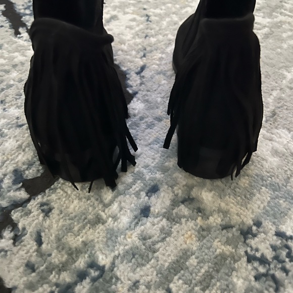 Just Fab fringe booties - Picture 4 of 6